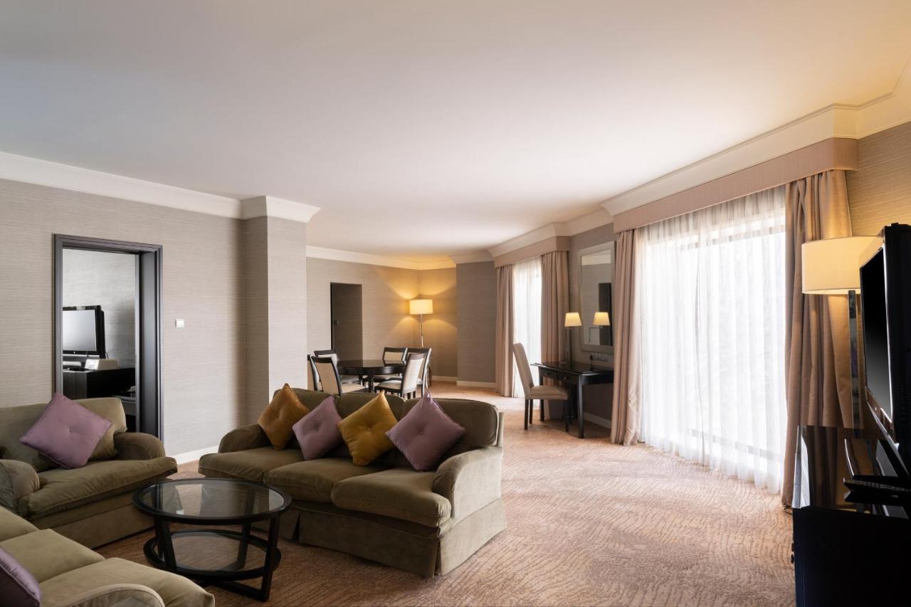 Le Meridien Džidda Exteriér fotografie A suite at the InterContinental Paris Le Grand